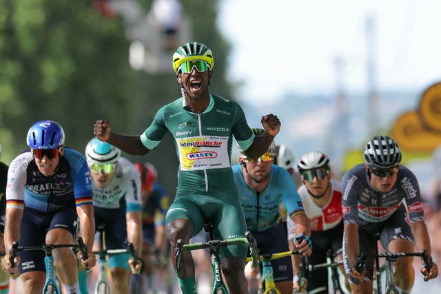 Ranking the Best of 2024: Who Gets Your Vote for the Vélo d’Or Prize?
