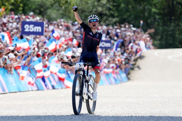 Puncture Cannot Stop Pidcock's Golden MTB Comeback at Olympic Games, Riley Amos Makes US History