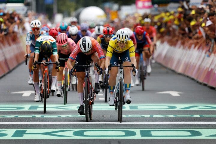ROTTERDAM - Charlotte Kool (R) sprints to her victory with Lorena Wiebes (L) during the second stage of the Tour de France Femmes, the Tour de France for women, from Dordrecht to Rotterdam. The multi-day cycling tour is part of the UCI Women's WorldTour and lasts until August 18. ANP BAS CZERWINSKI (Photo by ANP via Getty Images)