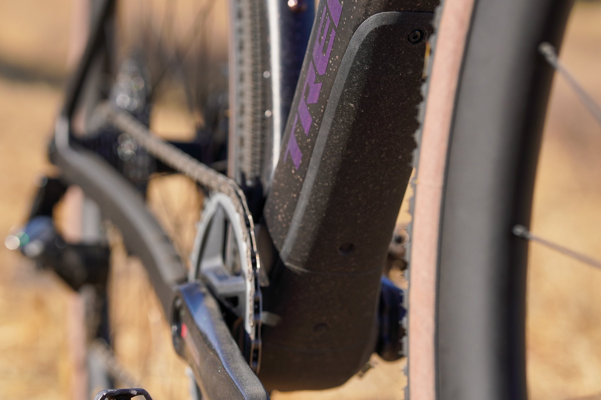 Review: New Trek Checkpoint SL Has Golden Retriever Energy