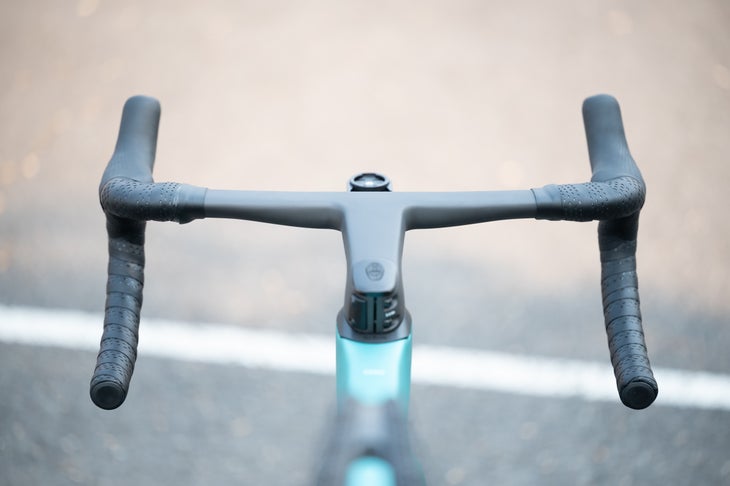 Reparto Corse integrated handlebar