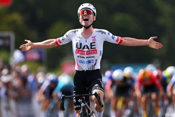 Kopecky Vanquishes Vollering, Williams Wallops in Worlds Tune Up 4