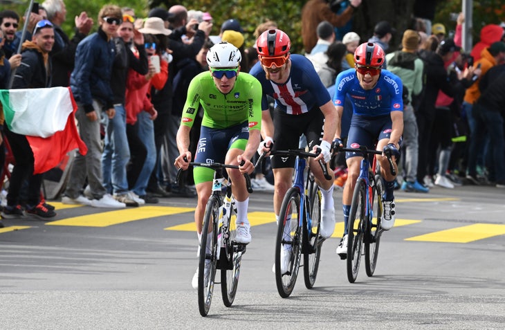 ZURICH, SWITZERLAND - SEPTEMBER 29: (L-R) Tadej Pogacar of Team Slovenia, Quinn Simmons of Team United States and Andrea Bagioli of Team Italy compete during the 97th UCI Cycling World Championships Zurich 2024, Men's Elite Road Race a 273.9km one day race from Winterthur to Zurich on September 29, 2024 in Zurich, Switzerland. (Photo by Dario Belingheri/Getty Images)