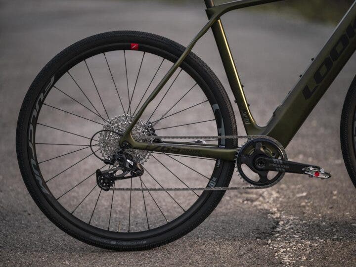 Look 765 Rd First Look: 2025 LOOK E-765 Gravel and E-765 Road eBikes