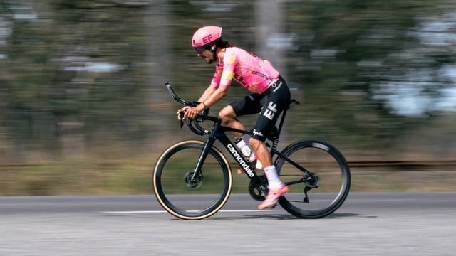 Is Lachlan Morton Riding a New Cannondale Road Bike Around Australia?