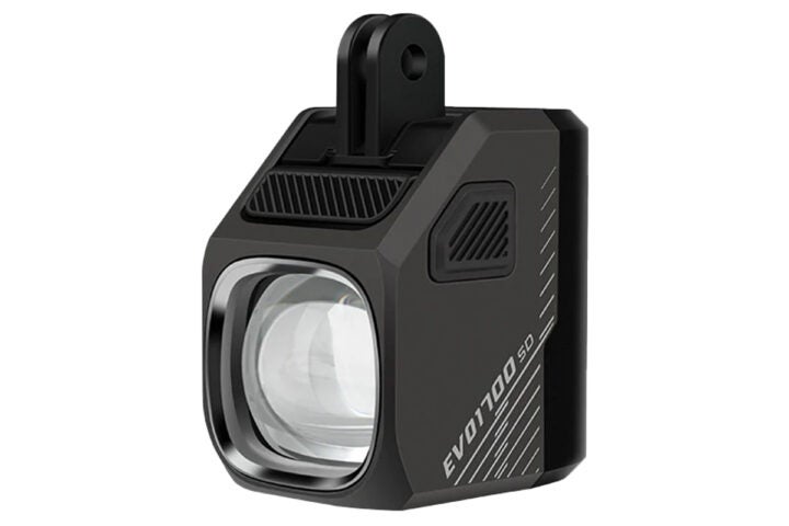 magicshine-front-bike-light-EVO_1700SD_6d6117cc-55ea-4b05-8895-3e36f7c44798_900x