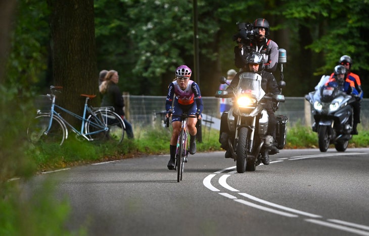 Lotte Kopecky Wins Cliffhanger Final Stage and Simac Ladies Tour 2 ARNHEM, NETHERLANDS - OCTOBER 13: Silke Smulders of The Netherlands and Team Liv AlUla Jayco competes in the breakaway during the 26th Simac Ladies Tour 2024, Stage 6 a 145.8km stage from Arnhem to Arnhem / #UCIWWT / on October 13, 2024 in Arnhem, Netherlands. (Photo by Luc Claessen/Getty Images)