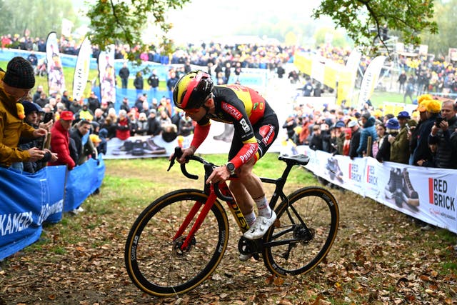 Spectator Arrested After Tossing Beer at Rider During Koppenbergcross