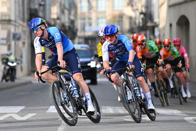 Ackermann Lucky to Escape Serious Injury After Crashing on Speed Bump in Final Sprint