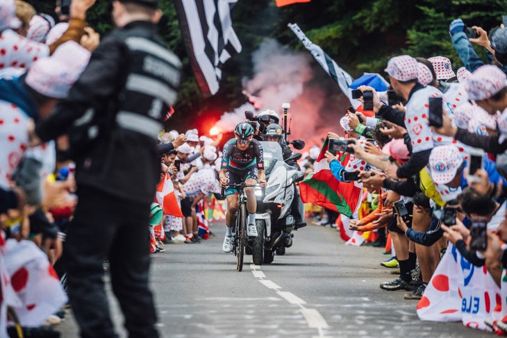 Hindley en route to victory on stage 5 of the 2023 Tour de France (Photo: Chris Auld/Velo)