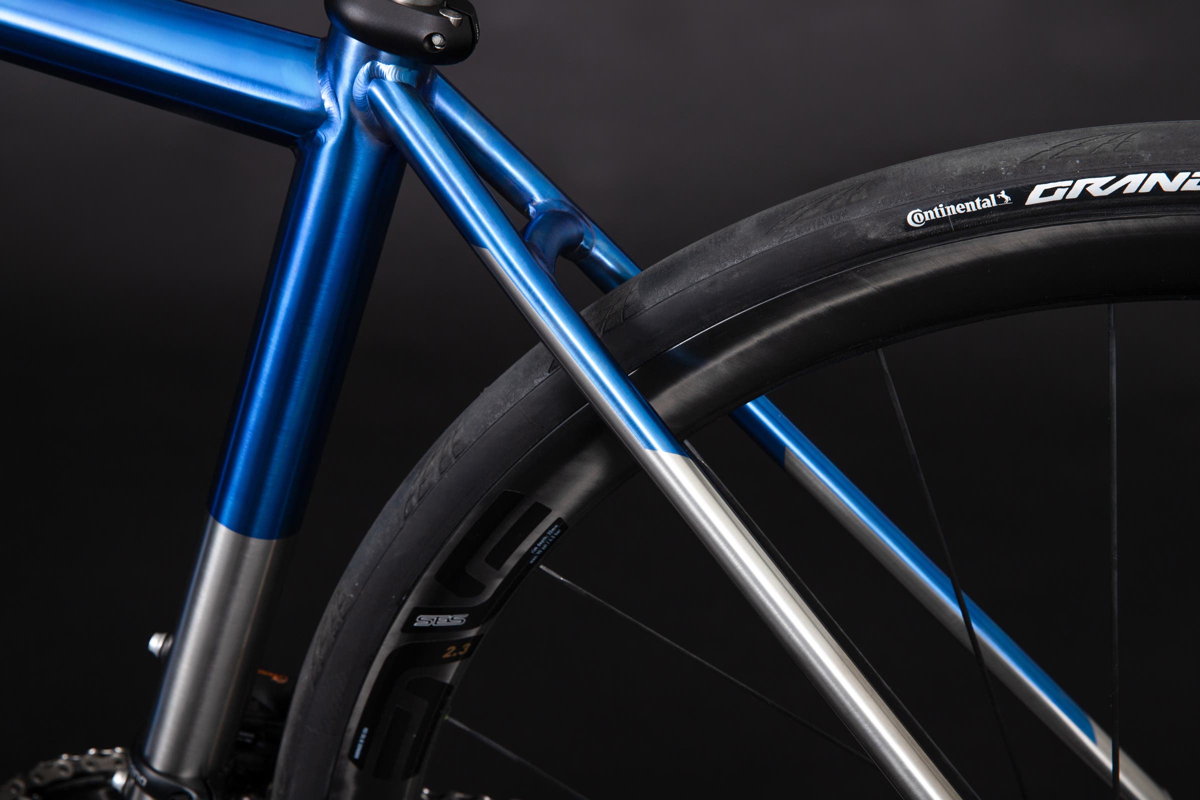la vuelta , VELO IDEAL partenaire LITESPEED Ghisallo titanium
