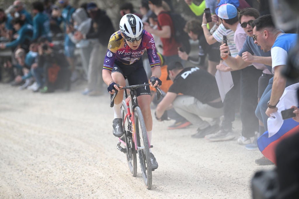 Anna van der Breggen dimostra di averlo ancora ottenuto a Strade Bianche Anna van der Breggen dimostra di averlo ancora ottenuto a Strade Bianche