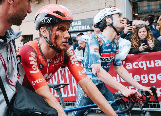 Not Just Pogačar: Niewiadoma Among Dozens Crashing in Brutal Edition of Strade Bianche