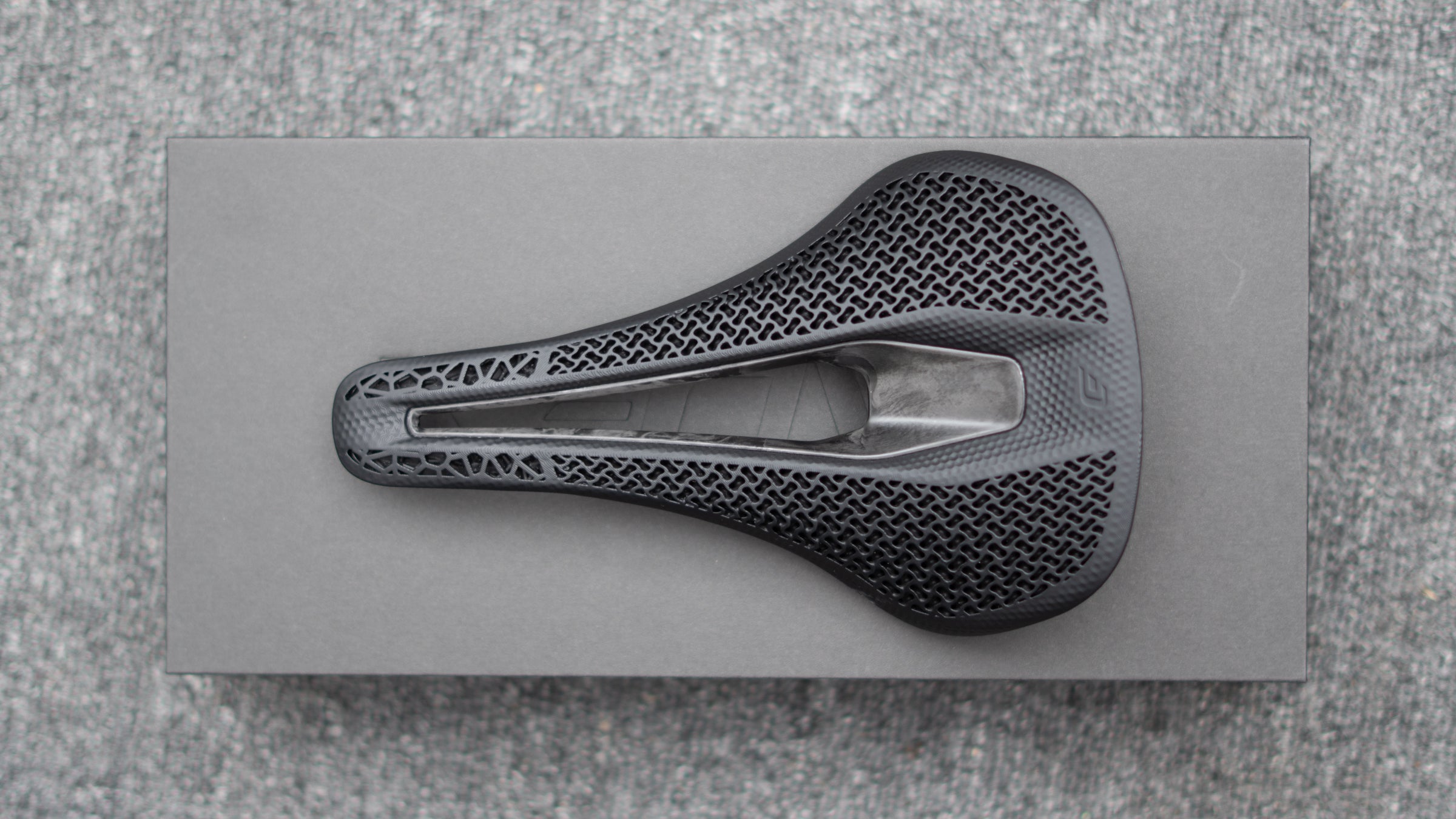 Cadex Amp 3D Saddle With New Print Pattern