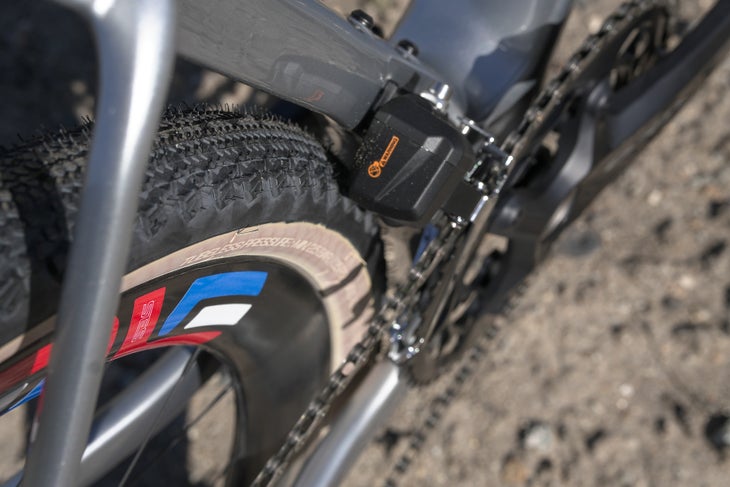 Lauren Stephens Ventum GS1 gravel bike for Fuego XL Sea Otter Classic 2025-08