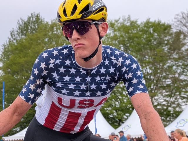 Ashlin Barry 2nd, Enzo Hincapie Forced to Run Final 2km to Finish Paris-Roubaix Junior