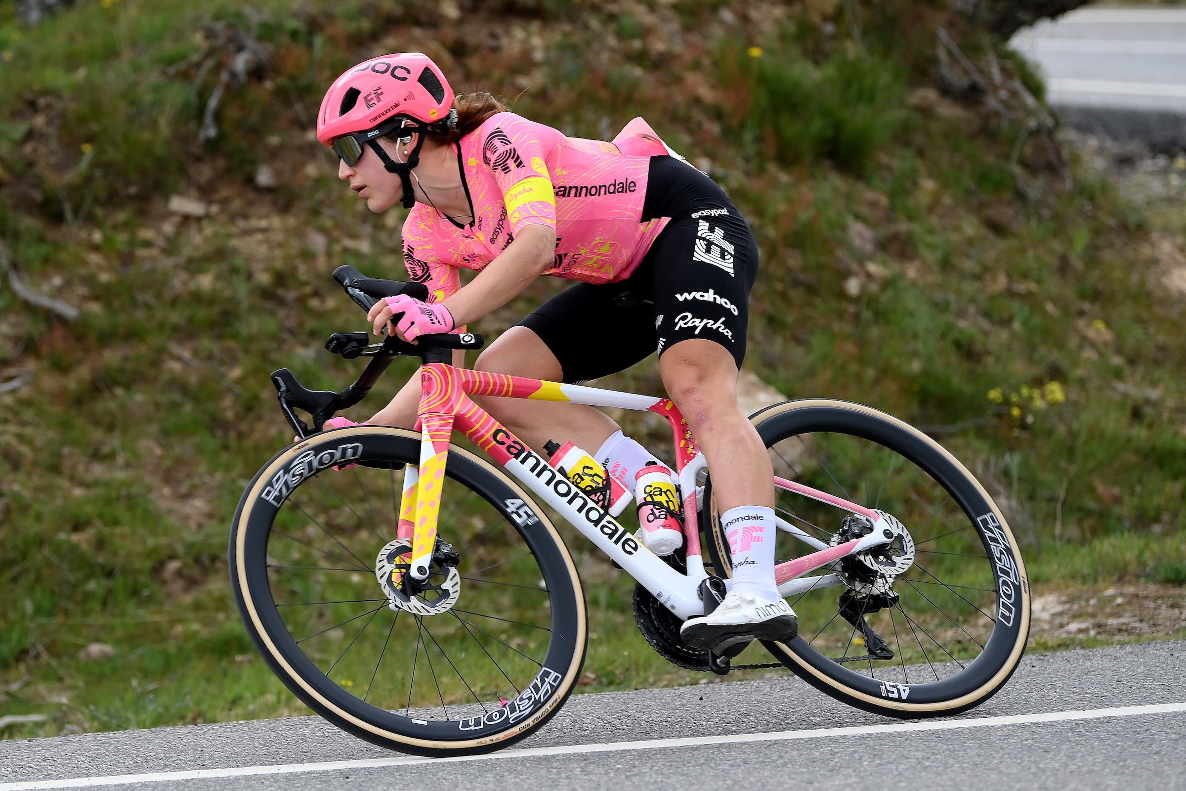 VALDESQUI - COMUNIDAD DE MADRID - MADRID, SPAIN - MAY 05: Kristen Faulkner of The United States and Team EF Education-Cannondale competes in the breakaway during the 10th La Vuelta Femenina 2024, Stage 8 a 89.5km stage from Distrito Telefonica - Madrid to Valdesqui - Comunidad de Madrid 1860m / #UCIWWT / on May 05, 2024 in Valdesqui - Comunidad De Madrid - Madrid, Spain. (Photo by Alex Broadway/Getty Images)
