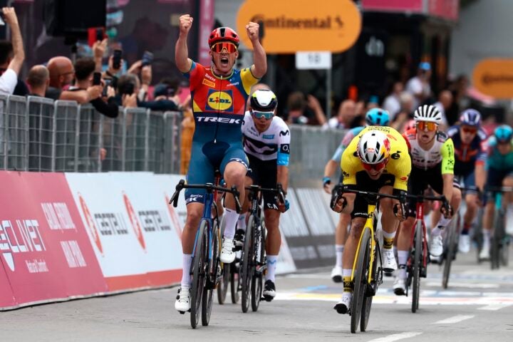 Mads Pedersen wins Giro d'Italia stage 1