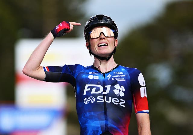 La Vuelta Feminina Stage 5: Demi Vollering Powers into Red with Mountaintop Solo