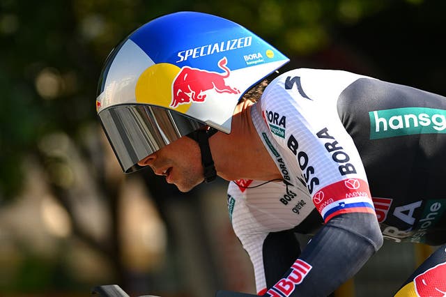 Giro Stage 10 TT: Roglič Claws Back Time on UAE Double Threat, Hoole Hits out for Career-Topping Win