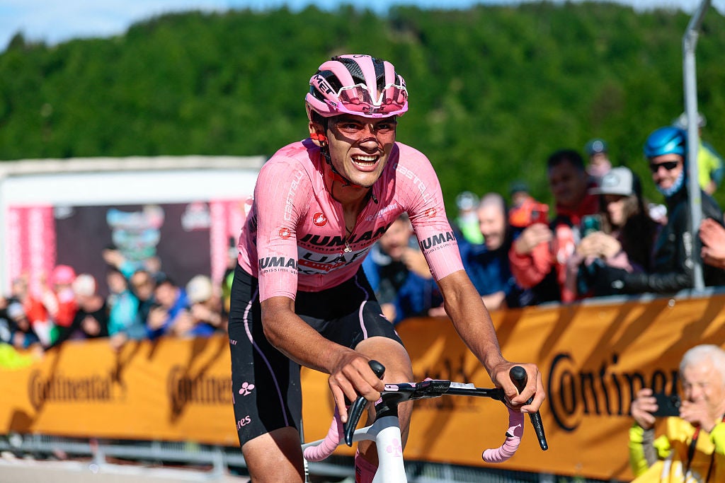 Giro d’Italia Stage 16: Carapaz Attacks, Del Toro Falters