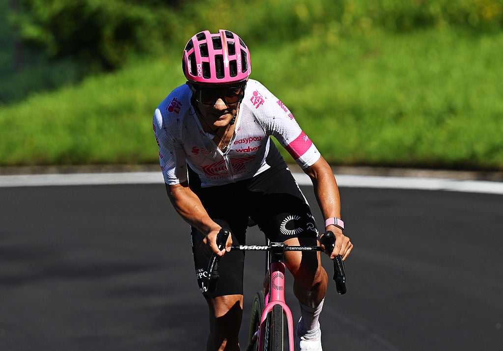 Carapaz Giro d’Italia: Pink Jersey Battle Heats Up