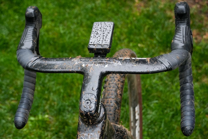 Alexey Vermeulen ENVE MOG Ungebundener Kies 2025 Bike Inspection-05