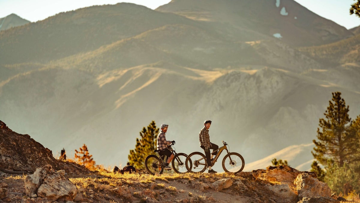 The Aventon Ramblas E-Mountain Bike Is Trail-Tested and Road-Ready