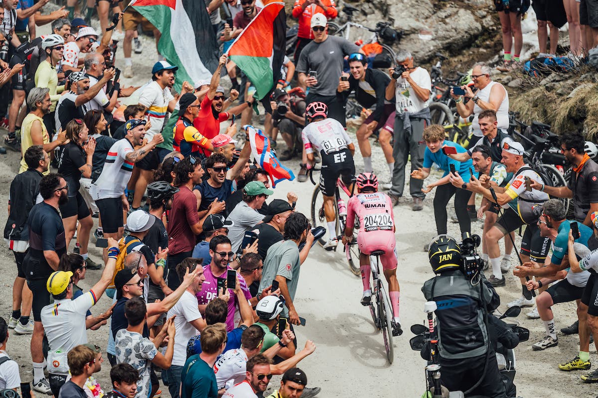 Carapaz and Del Toro were caught in a trap in the 2025 Giro once Simon Yates darted clear (Photo: Chris Auld)