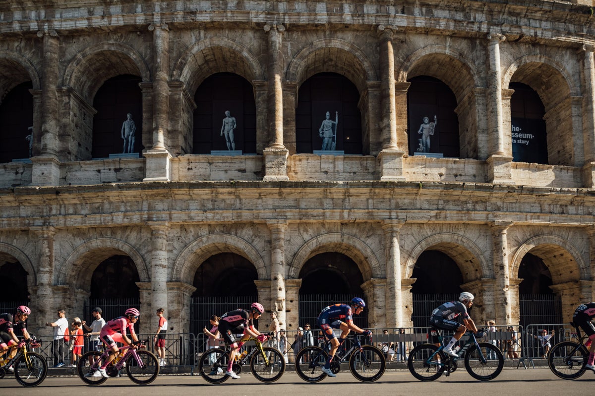 Social Digest: Lachlan Morton Opens up on Mental Health Struggles at Unbound, Pedersen’s Purple Reign, 'Wout is God' at Giro d'Italia