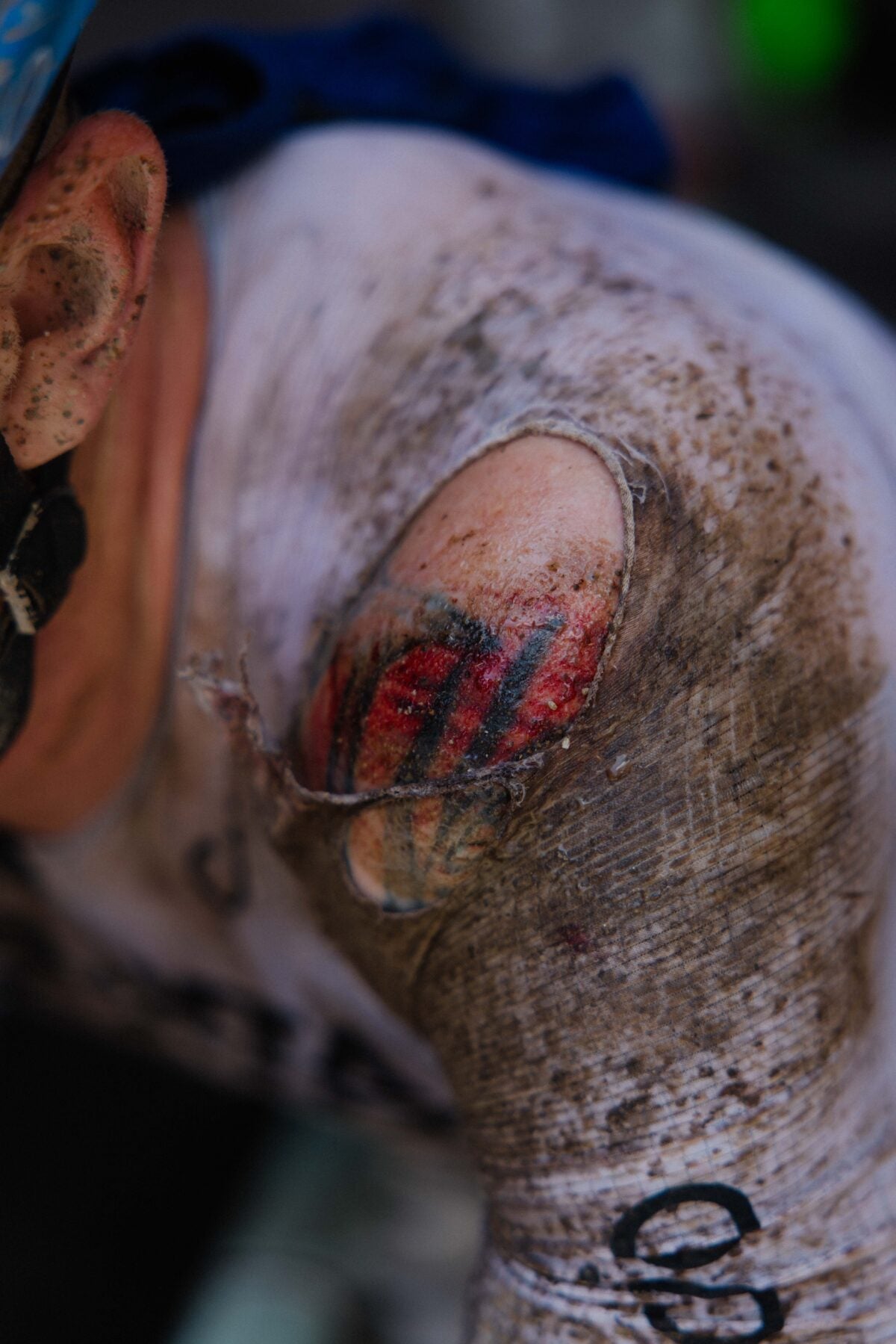 Cyclists navigate a challenging section of⁣ the Unbound Gravel race