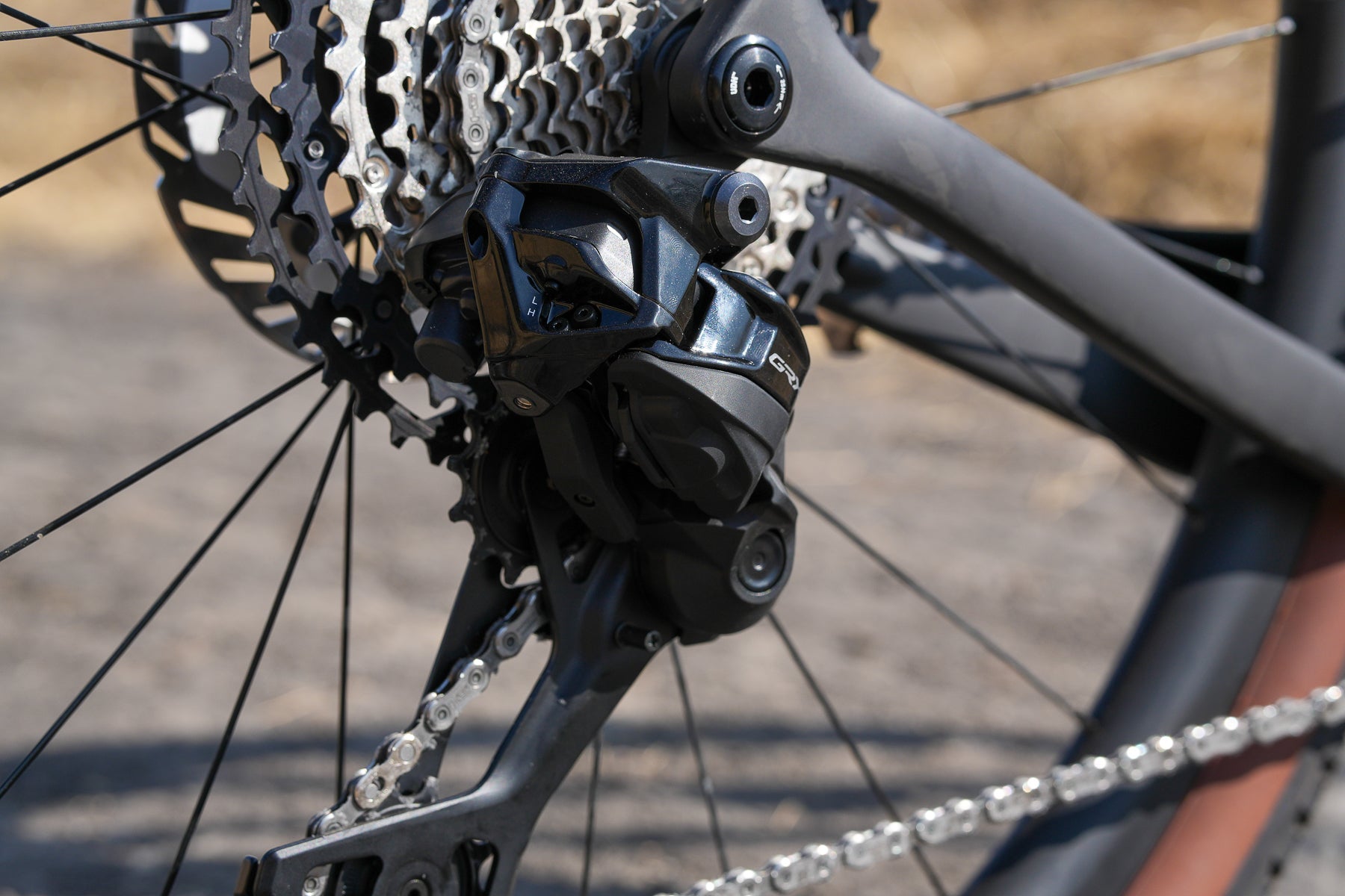 Shimano GRX Di2 1x: Wireless Review, Weights, & Prices - Velo