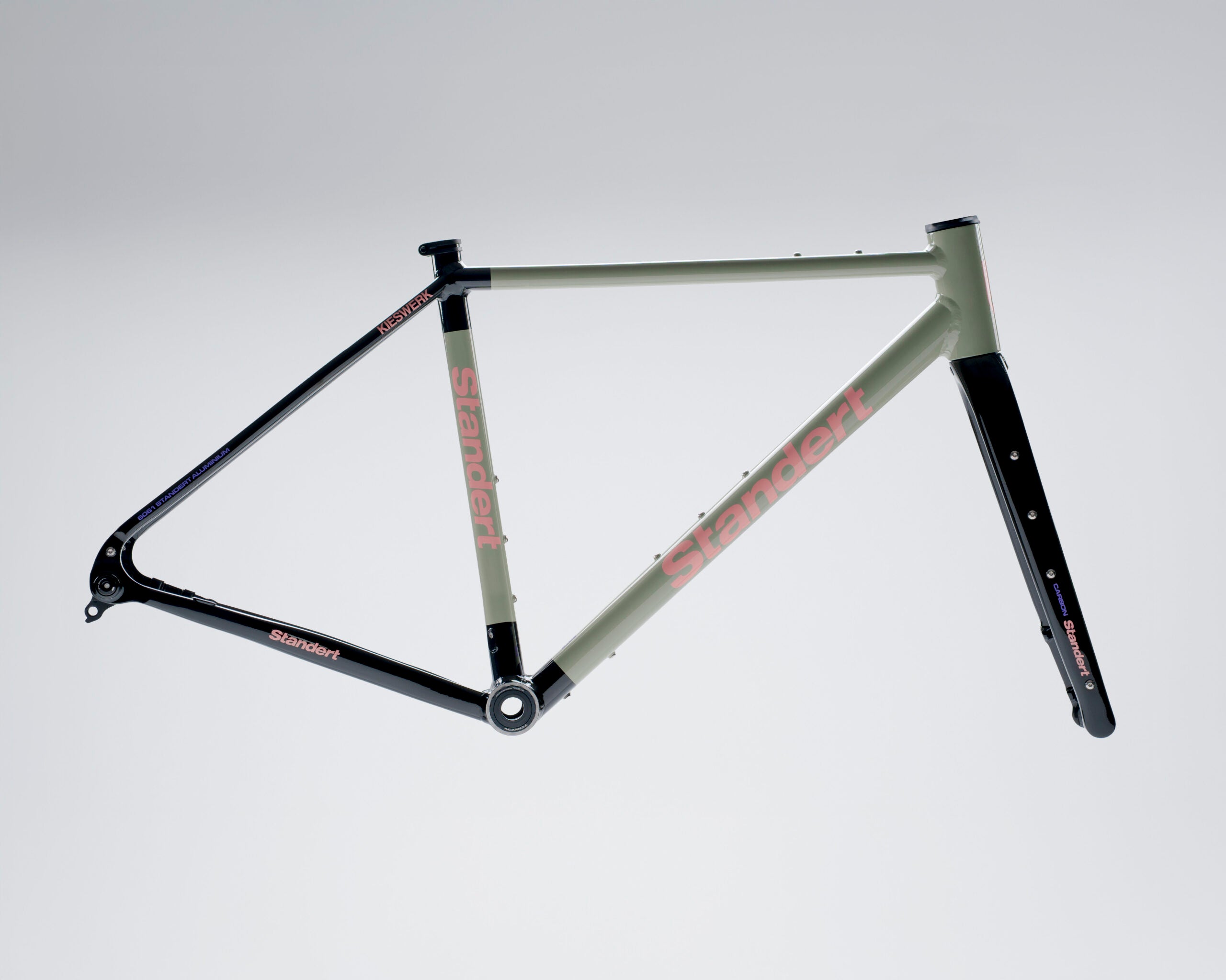 Standert Kieswerk Gravel Bike with 50 mm Tire Clearance Velo