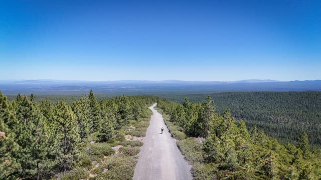 Gomez-Villafañe and Jones Trailblaze Their Way to the Top on the Oregon Trail