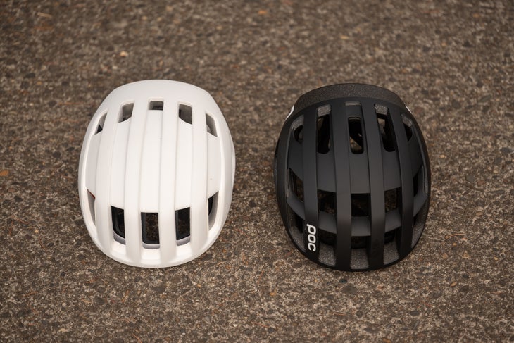 temperature testing black vs white helmets