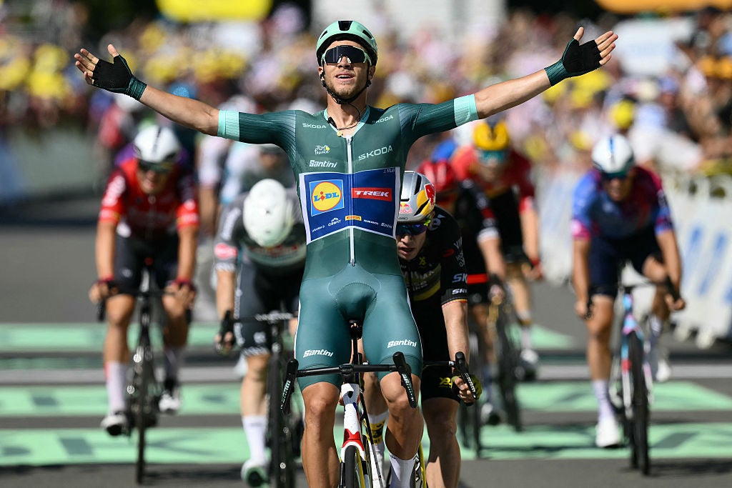 Tour de France Stage 8: Jonathan Milan Powers in Ahead of Van Aert