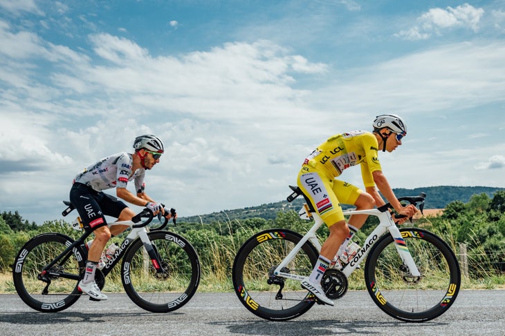 Stufe 10 Pogacar Yellow Jersey Tour de France 2025 Chris Auld