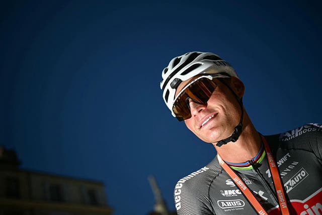 Van der Poel Still Suffering Pneumonia Symptoms in Racing Return: 'I Had Serious Blisters behind My Lungs'