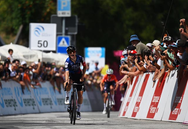 Tour de Romandie Féminin Stage 2: Chabbey Seizes First WorldTour Victory, Žigart Nabs Yellow