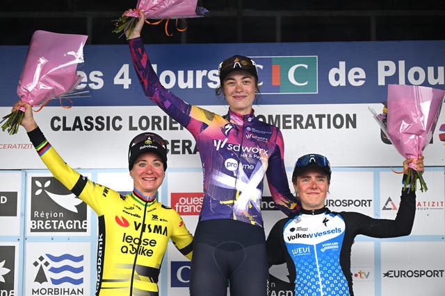 Historic Performance as Mischa Bredewold Outsprints Vos for Third GP Plouay Title
