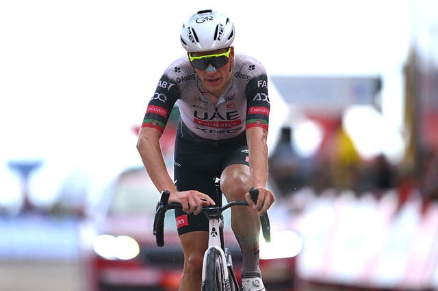 Almeida Stranded Without Help in Vuelta Crunch: 'I Missed My Teammates Today'