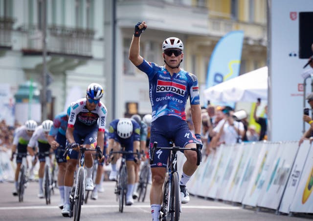 American Luke Lamperti Blasts to First Victory of 2025 at Czech Tour Opener