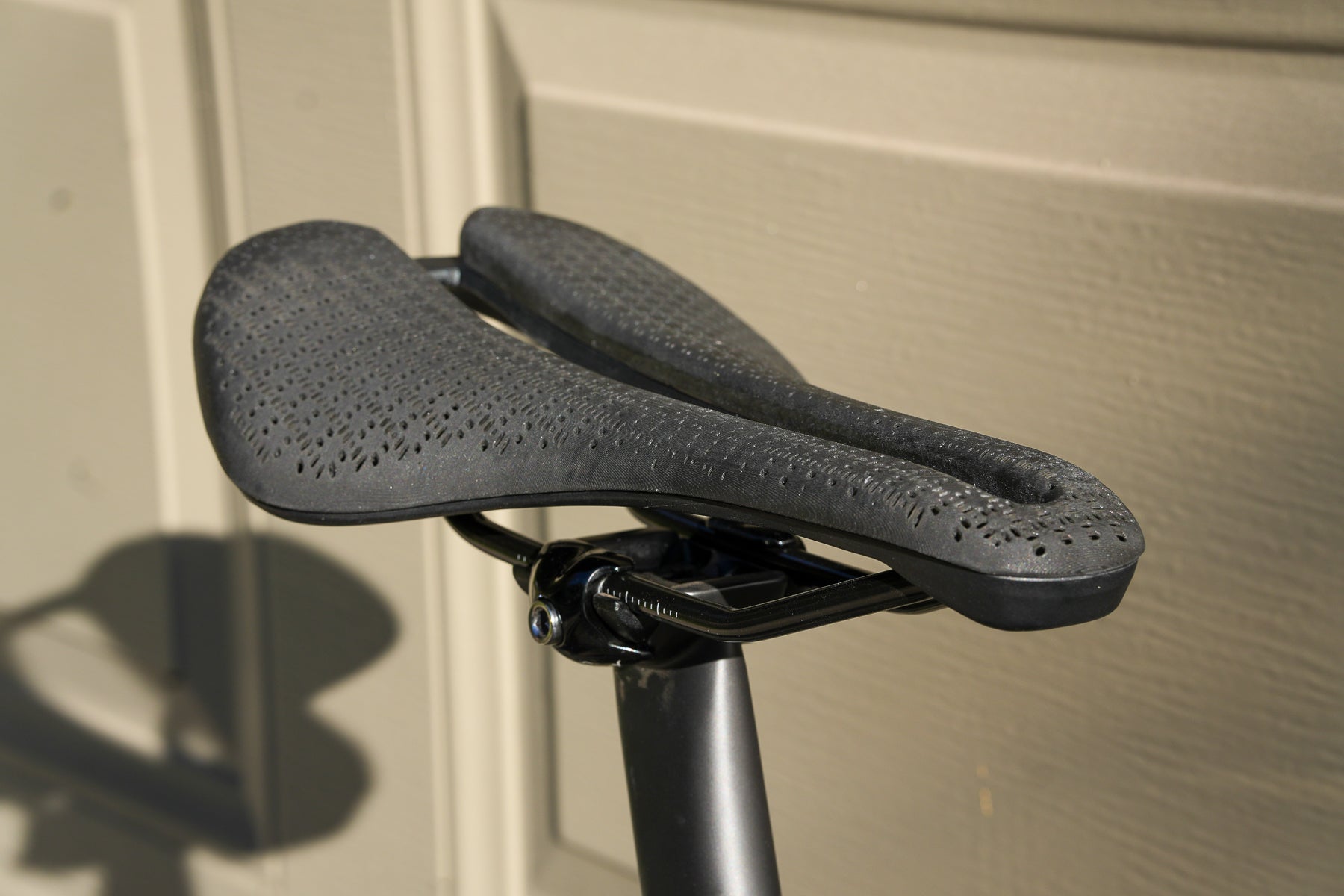 Specialized - TREK bontrager aeolus elite サドル First Ride: Trek Aeolus AirLoom Saddle Brings 3D-Printed