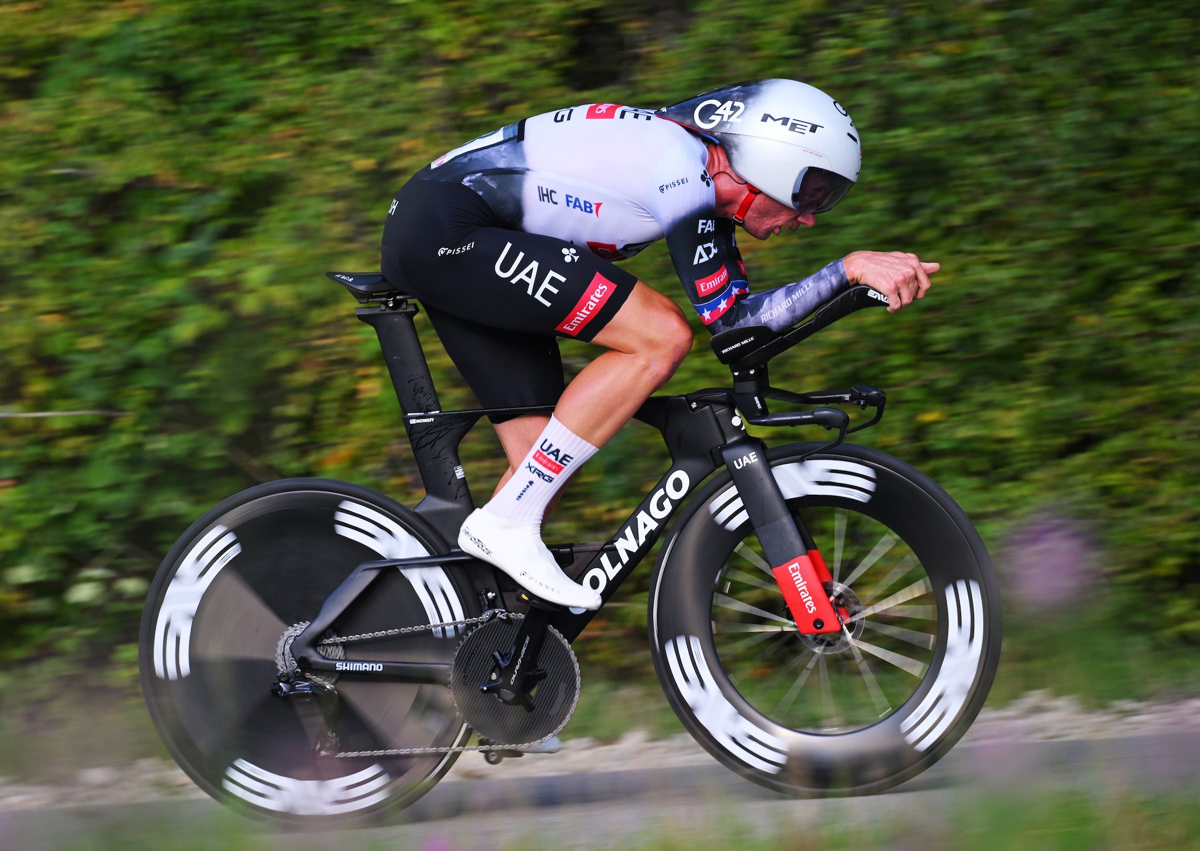 McNulty Leaps Into Luxembourg Lead as All-Time Record Beckons