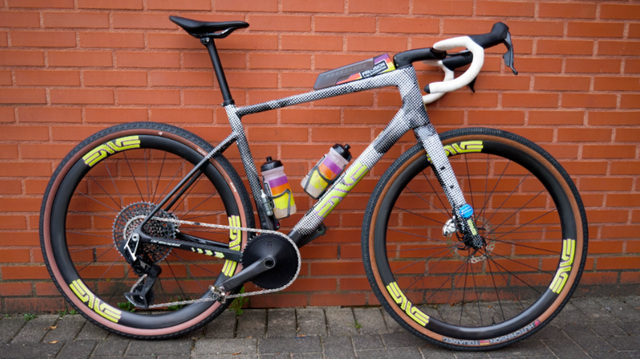 Custom Bikes and Unreleased Tech at UCI Gravel Worlds from Pidcock, Vermeersch and More