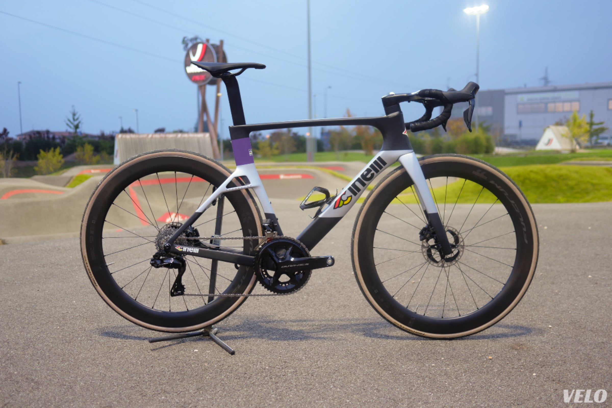 First Ride: Cinelli Aeroscoop and Speciale Corsa XCR - Velo