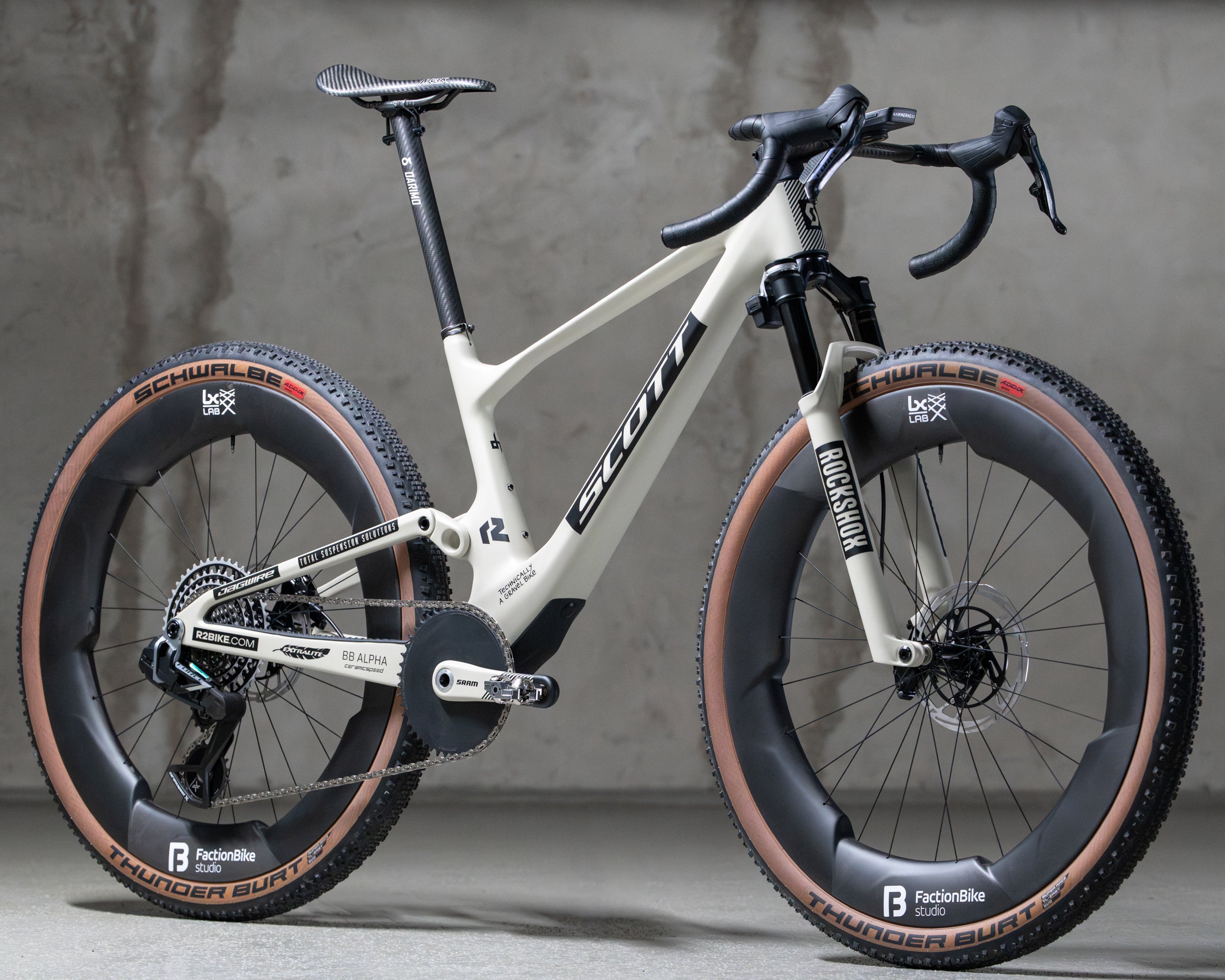 【SCOTT SPARK RC フルカスタム仕様！】 Dangerholm's New Build Blurs the Line Between XC and Gravel