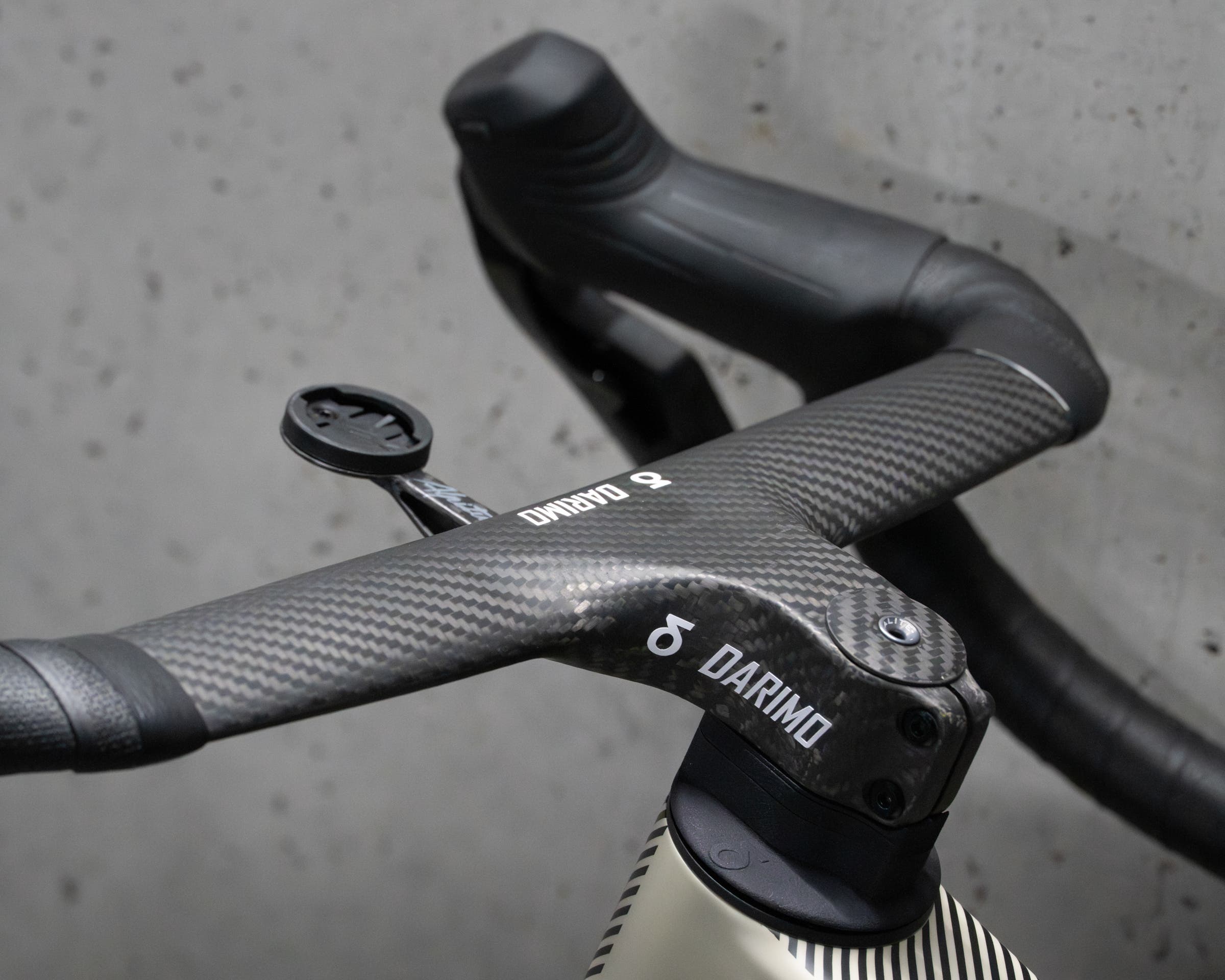 Dangerholm, aka Gustav Gullholm, custom Scott Spark RC gravel bu