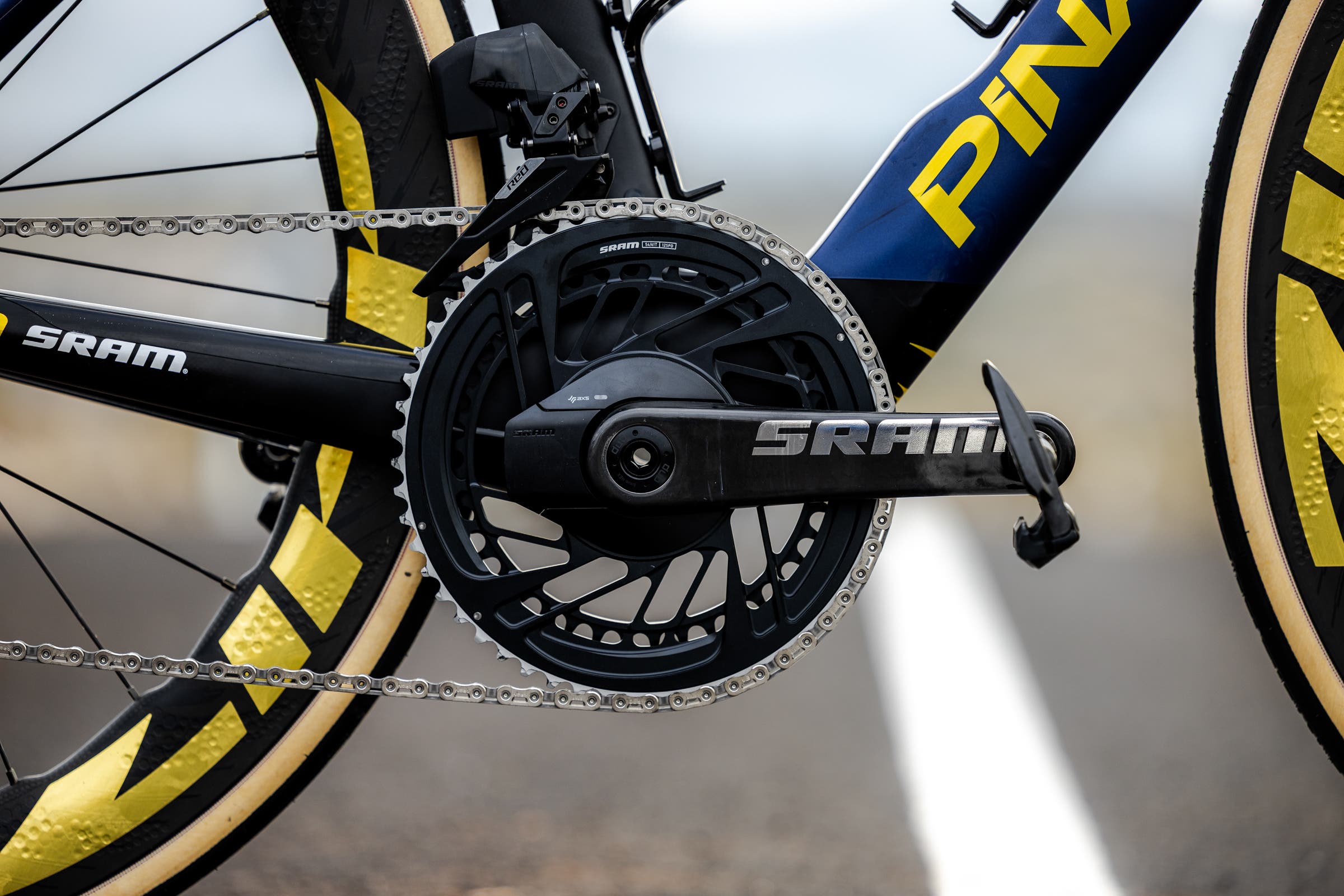 Q36.5 Pinarello Dogma F