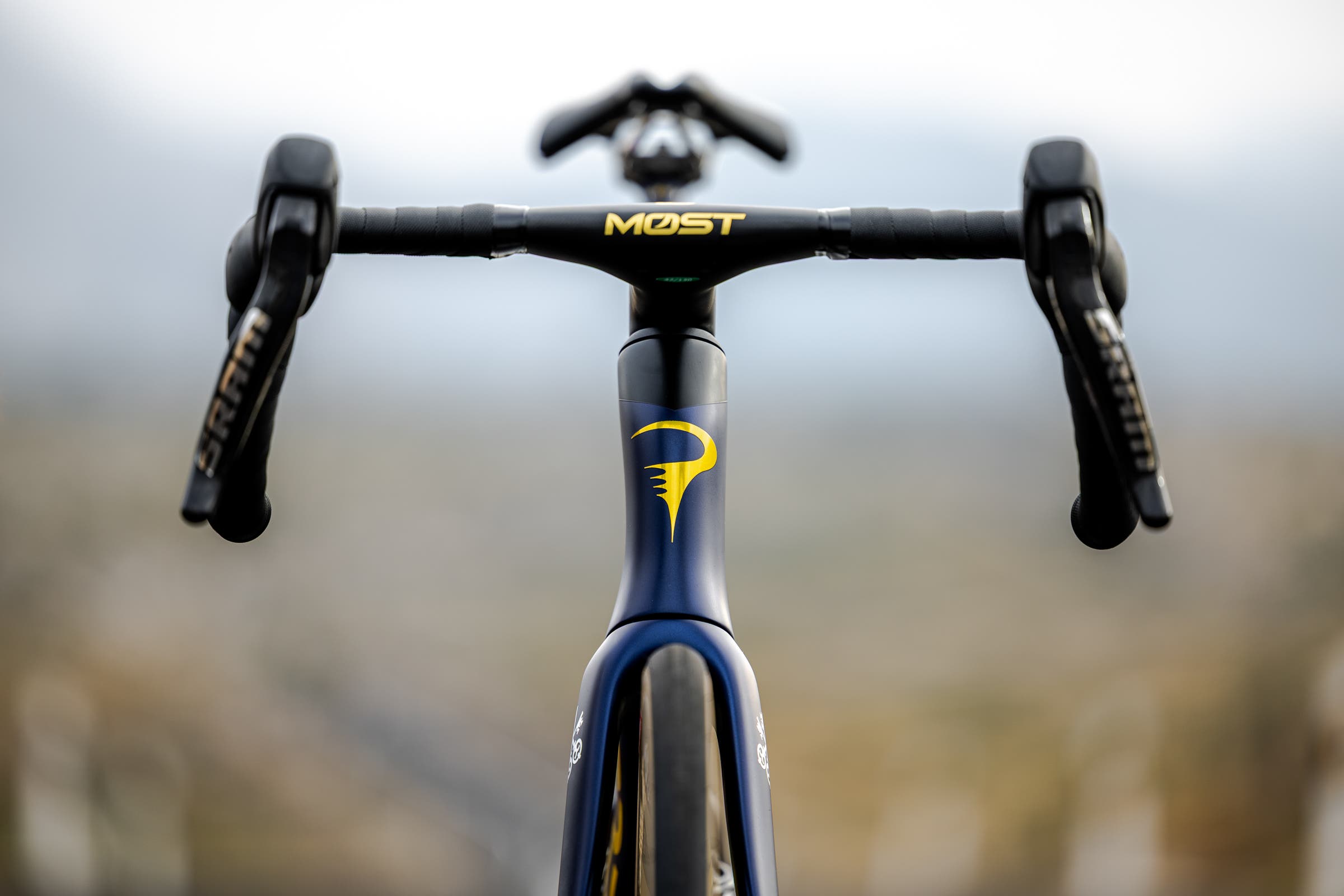 Tom Pidcock 2026 Pinarello Dogma F: Tech & Images Q36.5 Pinarello Dogma F